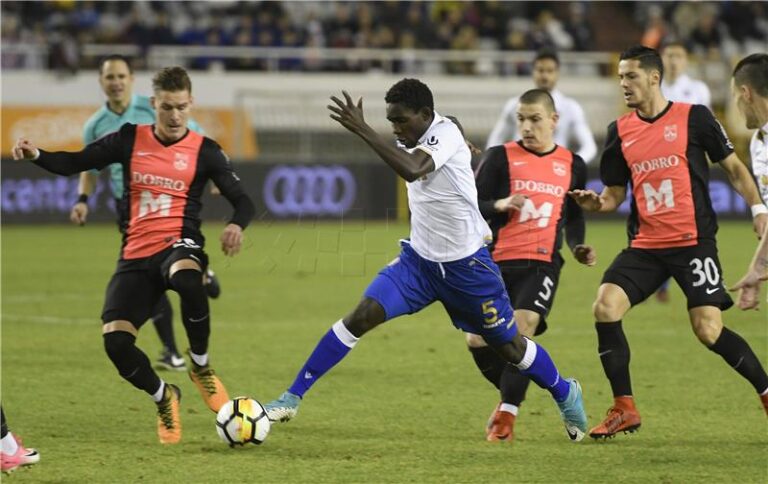 HNL: Splićani izbjegli poraz golom u sudačkoj nadoknadi…Hajduk – Osijek 1-1