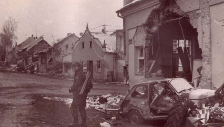 (VIDEO) Uz žestoku bitku protiv srbočetničkog agresora 6. prosinca 1991. – Oslobođen je Lipik