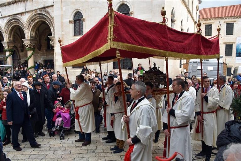 Dubrovčani uz brojne hodočasnike obilježili 1046. Festu svetog Vlaha…FOTO