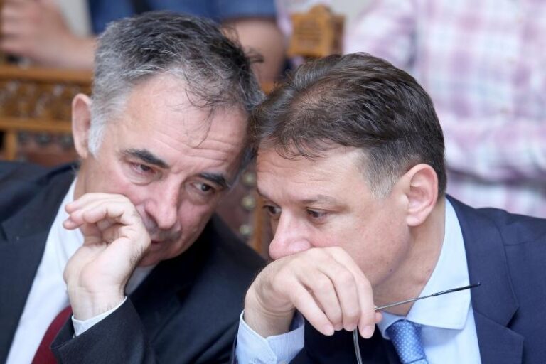 Jandroković sa Pupovcem putuje u Beograd, susrest će se s Vučićem i još nekim srpskim političarima…