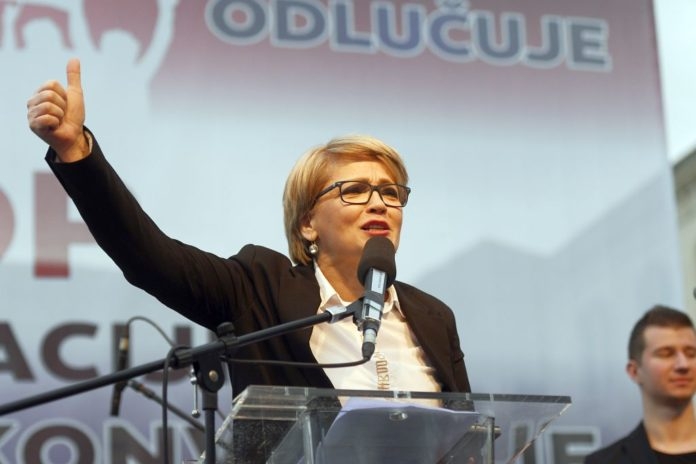 U SPLITU ZAGRMILA HRVATSKA “Marine Le Pen”: Dr. Sanja Bilač – ‘Trebamo suverenističku politku, mi ćemo odlučivati kako će Hrvatska izgledati!’