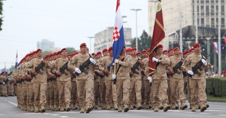 UREDNIŠTVO Braniteljskog portala: SRETAN TI 27.ROĐENDAN POBJEDNIČKA HRVATSKA VOJSKO!