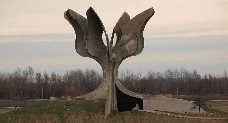 PRIOPĆENJE-MOJA VOLJENA HRVATSKA: JASENOVAC – OPET 80.000…