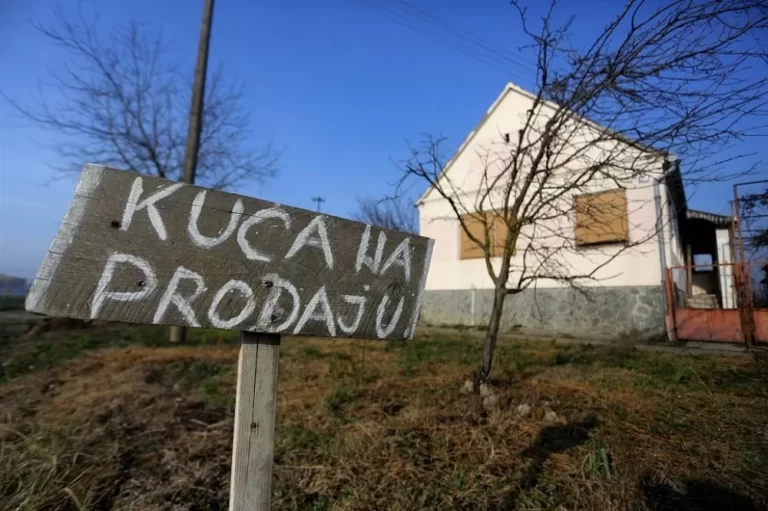 FOTO: LAKU NOĆ, SLAVONIJO: Recept za “Domoljubnu juhu” govori zašto Hrvatska nestaje