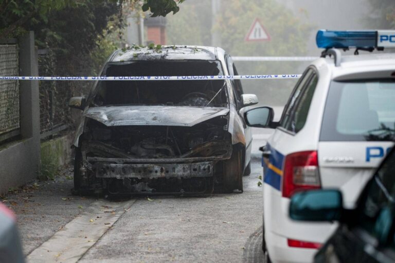 Novigrad: U ranim jutarnjim satima izgorjela dva vozila,uzroci požara se utvrđuju…