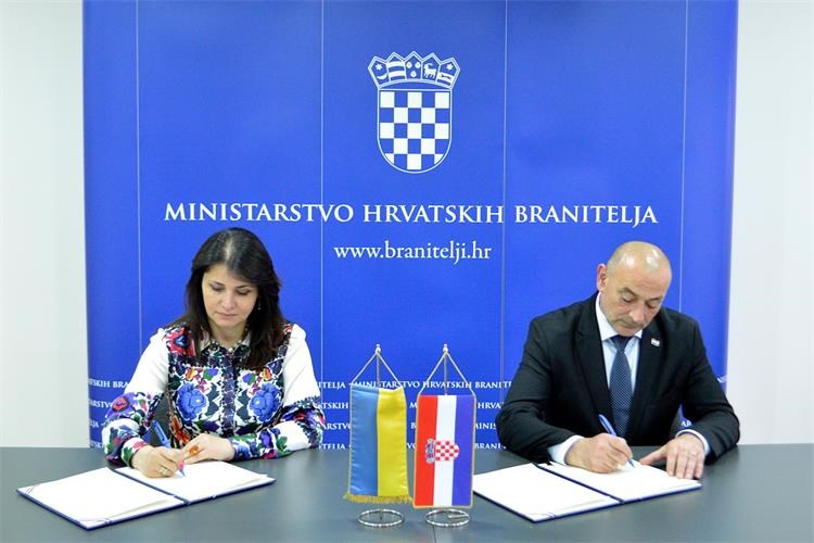 FOTO: Ukrajinska ministrica za branitelje u radnom posjetu Hrvatskoj…ministrici Friz prezentirali sustav skrbi za hrvatske branitelje iz Domovinskog rata, II. Svjetskog rata te povratnicima iz mirovnih misija…