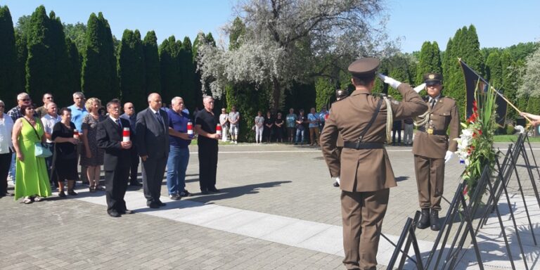 FOTO: OBILJEŽENA 28. OBLJETNICA UTEMELJENJA NAJELITNIJE VUKOVARSKE POSTROJBE 4. BOJNE VUKOVARSKE 3. GARDIJSKE BRIGADE