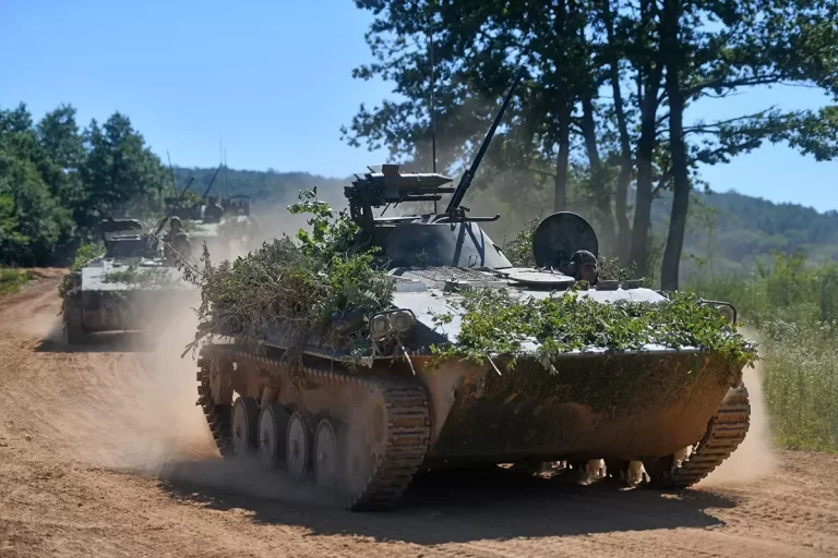 FOTO: Na vojnom poligonu u Slunju održana vježba Puma 19. u kojoj je sudjelovalo više od 1000 vojnika!