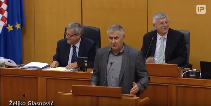 (VIDEO) General Glasnović:Tražimo da se zaustavi progon Marijana živkovića! Tražimo da se natječaj za ravnateljicu NP Krka obnovi!