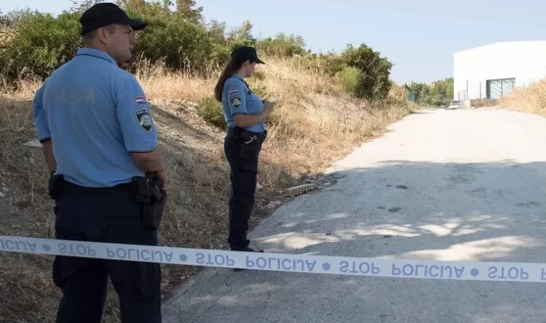 U KANALU KOD NUŠTRA PRONAŠLI AUTO S MRTVIM MLADIĆEM (26) Policija: ‘O svemu nas je obavijestio jedan građanin…’