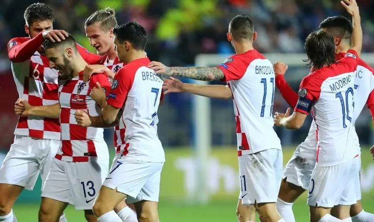 (FOTO-VIDEO)TAKO JE – HRVATSKA RIJETKO VIĐENIM PREOKRETOM IZBORILA EURO! Slovaci su zabili, a onda je Zlatko Dalić povukao potez kvalifikacija