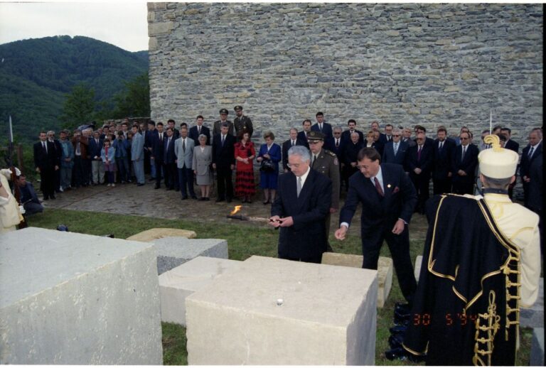 GAŠENJEM VJEČNOG PLAMENA NA MEDVEDGRADU ZAPOČELA JE DETUĐMANIZACIJA HRVATSKE DRŽAVE !…