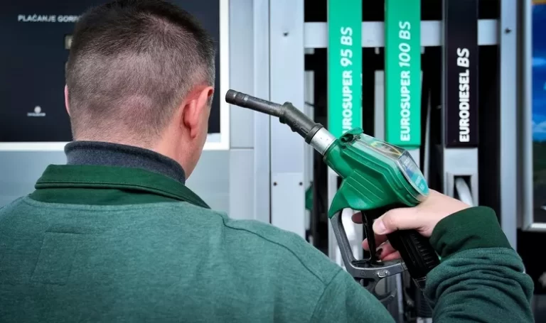 Cijene benzina mogle bi skočiti na 14 ili 15 kuna. Stručnjaci upozoravaju: ‘Bit će i više’!?