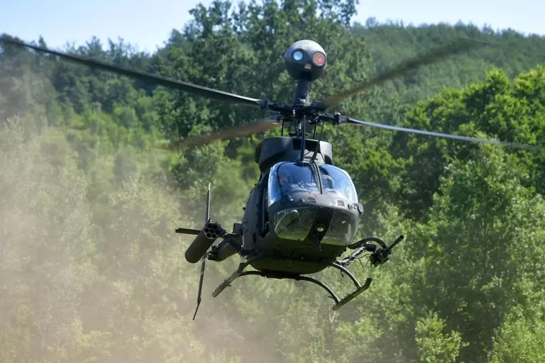 Pilot iz drugog helikoptera ispričao: Odjednom su udarili u more i potonuli…