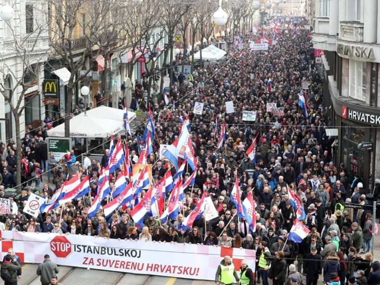 (FOTO-VIDEO) Premijer Plenković i dalje obmanjuje birače i javnost o Istanbulskoj konvenciji. Unatoč interpretativnoj izjavi, rodna ideologija ugrađena je u sve Zakone RH…