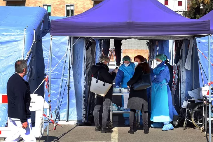 VIDEO Koronavirus u Italiji: Zatvara se 14 provincija, uvode se drastične mjere.Ograničenja bez presedana obuhvaćaju 16 milijuna ljudi…