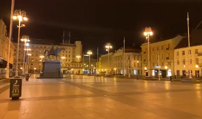 ZAGREB JE AVETINJSKI PUST!…NA GLAVNOM HRVATSKOM TRGU SAMO BAN JOSIP JELAČIĆ I NOVINAR KOJI SNIMA!