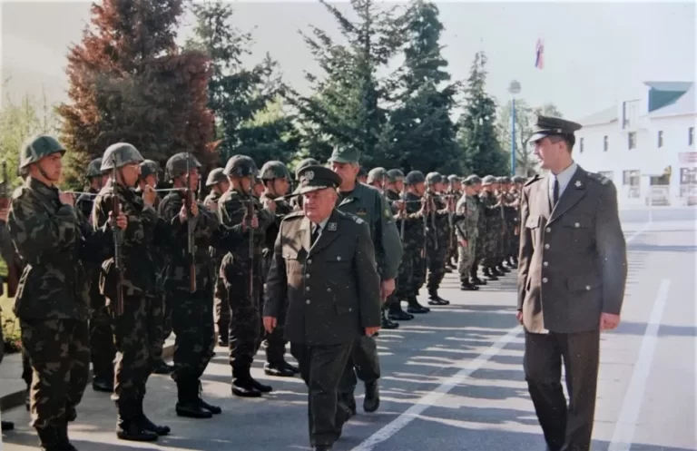 Živko Zrilić- brigadni general HV-a:Kako su to do jučer hrabri ratnici i zapovjednici pokazali tako nisku razinu samopoštovanja prodajući osobni integritet dezerterima i ratnim profiterima