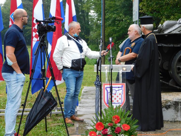 GLINA “Hrvatski branitelji su najveći junaci u hrvatskoj povijesti”!Arhiepiskop Aleksandar održao je panihidu za poginulog ukrajinskog Viteza Oleksandra Poltavu