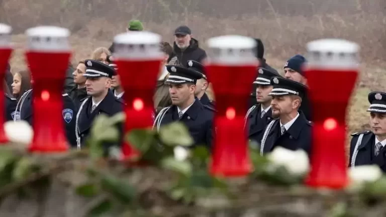 VARAŽDINCI SE PRISJETILI POGINULIH POLICAJACA: Na današnji dan za Vukovar je otišla zadnja grupa, 21 je poginuo, za petoricom se još traga, a 119 ih je odvedeno u srpske koncentracijske logore…