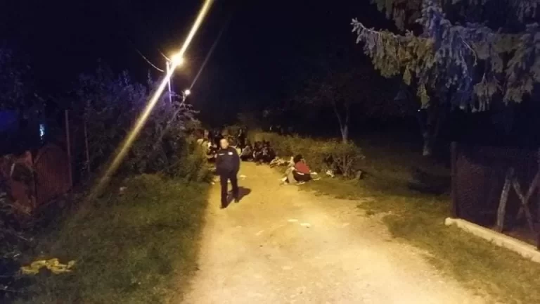 Dvoje mrtvih, 18 ozlijeđenih u sukobu migranata u Bihaću