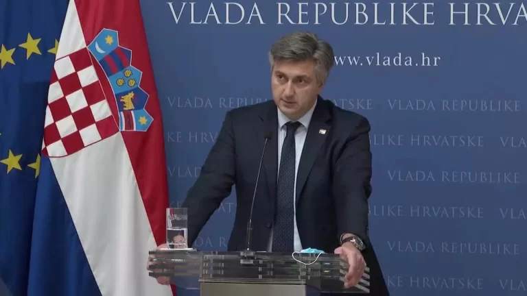 Plenković odgovorio Pantovčaku: Neću dozvoliti vrijeđanje najbližih suradnika. “Samo teme koje su doticaj sukladno Ustavu i Zakonu. Točka”.