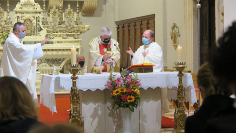 Mons. Uzinić: Sjećamo se žrtava onih koji su riskirali za prave vrijednosti i tako nama postali primjer i poticaj