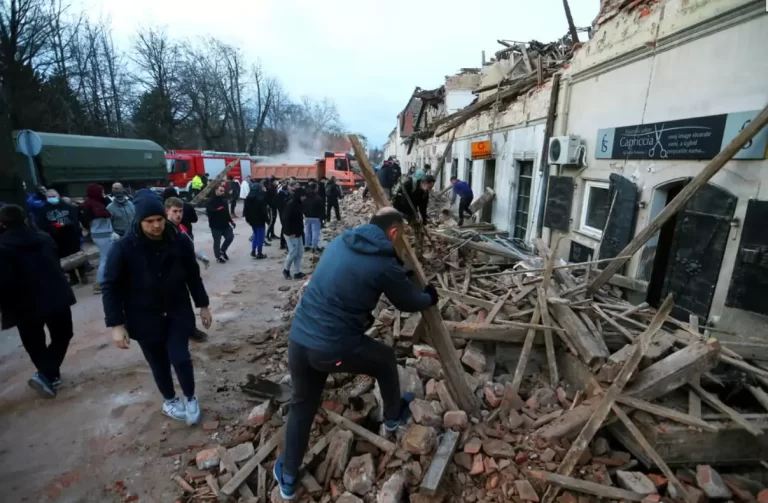 Vlada Crne Gore odobrila 50 000 eura za pomoć potresom razrušene Hrvatske, pa ih na društvenim mrežama napali i ismijavali…