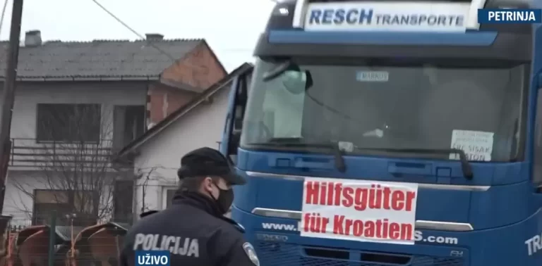 VIDEO Humanitarni konvoj iz Austrije dug dva kilometra dovezao pomoć srušenoj Banovini! Velika donacija od 20 punih  velikih šlepera i 17 manjih kamiona i vozila punih raznog materijala!