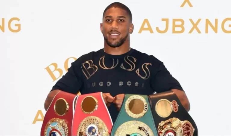 Najveći okršaj je ispred nas: Anthony Joshua i Tyson Fury potpisali ugovor za održavanje dva meča!