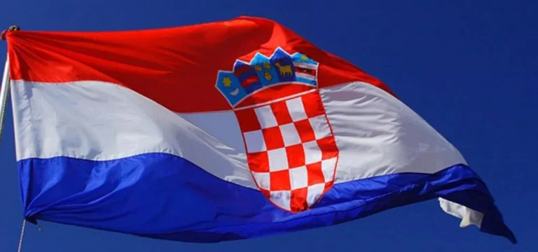 Imamo Hrvatsku ! Nije Hrvatska ni Plenkovićeva, ni Pupovčeva, ni Mesićeva , ni Radinova! Hrvatska je naš hrvatski Dom, naša Domovina, i zato smo Za dom spremni!