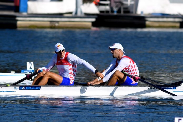 BRAVO DEČKI! Braća Sinković lako u polufinale Europskog prvenstva u veslanju