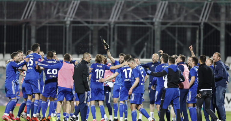 (FOTO-VIDEO)POGLEDAJTE SLAVLJE HRVATSKIH PRVAKA Dinamo slavi titulu prvaka Hrvatske! Trener Krznar: Kup nam je sad prioritet!