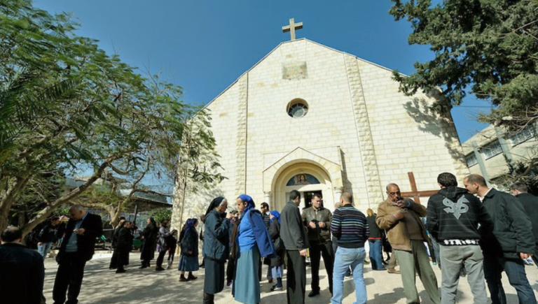 Reakcije katoličke Crkve na oružani sukob u pojasu Gaze. Jedini katolički svećenik u Gazi: Danonoćno smo bombardirani