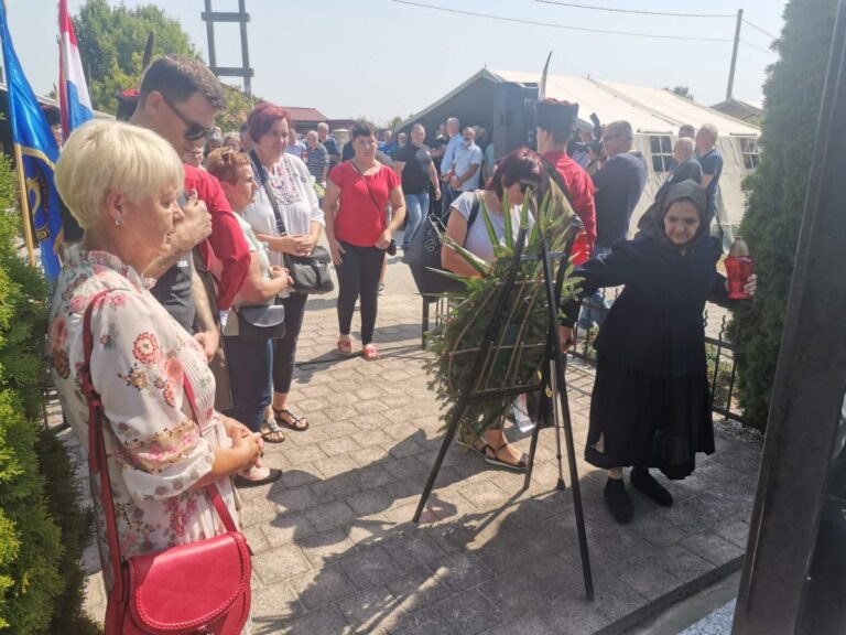 Obilježena 30. godišnjica pogibije trinaestorice gardista u akciji Mirkovci ’91. – Srpski zločin bez kazne!