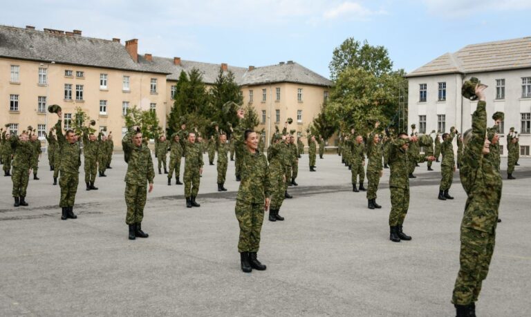 FOTO-VIDEO  “Domovini vjerni”! U Požegi prisegnuo 191 ročnik na dragovoljnom vojnom osposobljavanju.