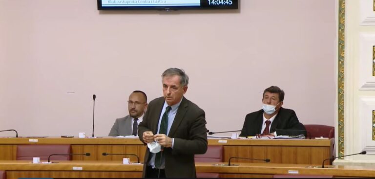 Pogledajte kako Milorad komotno dijeli lekcije: Pupovac sablaznio Hrvatski sabor i misleći narod Hrvatske