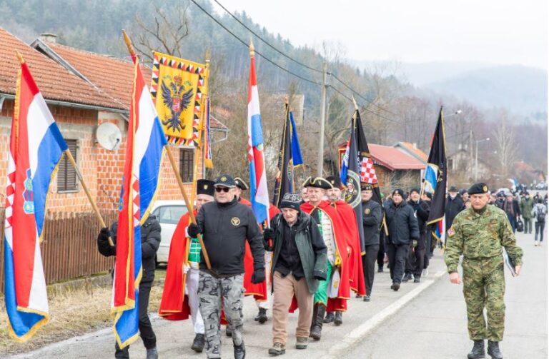 FOTOGALERIJA Hodočašće i misno slavlje u spomen na 444. obljetnicu herojske obrane hrvatskih ognjišta i kaštela Gvozdansko te slavne pogibije branitelja ove utvrde 13. siječnja 1578. godine