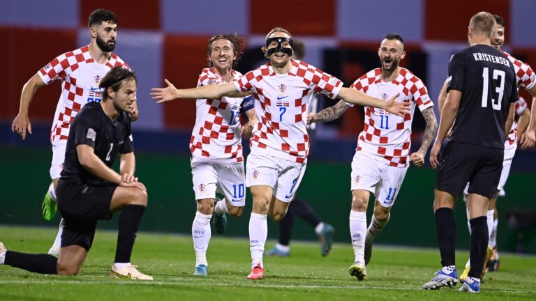 FOTO-VIDEO Hrvatska je na maksimirskom stadionu s 2:1 svladala Dansku i preuzela vrh grupe 1 Lige nacija