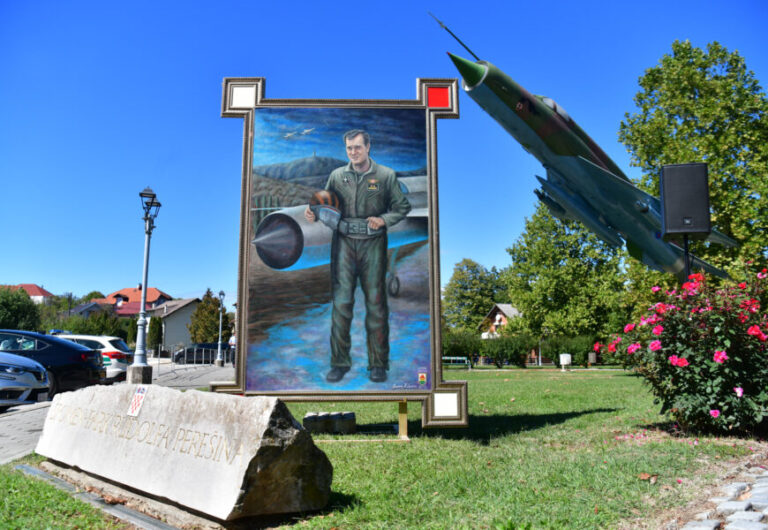 FOTO U Gornjoj Stubici održani 25. susreti za Rudija…Slika Hrvatskog umjetnika Damira Kukavice postala neizostavna na susretima za Rudolfa Perešina!